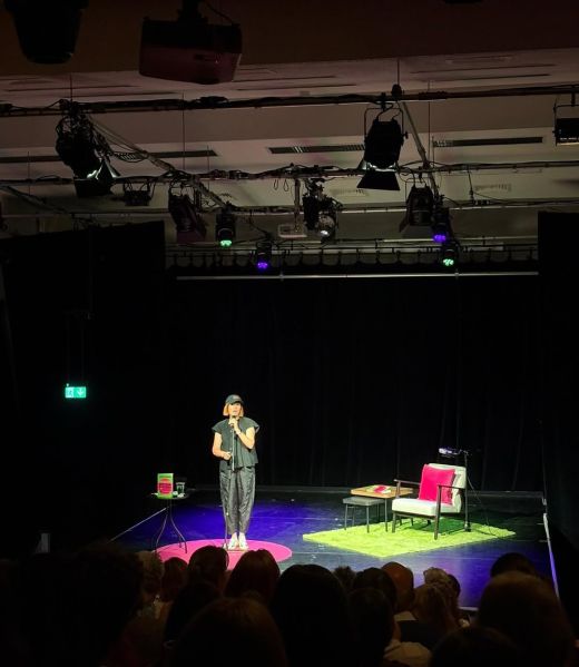 I am now officially ON TOUR. First night last night and I’m so happy. Thank you, Edinburgh! Prou